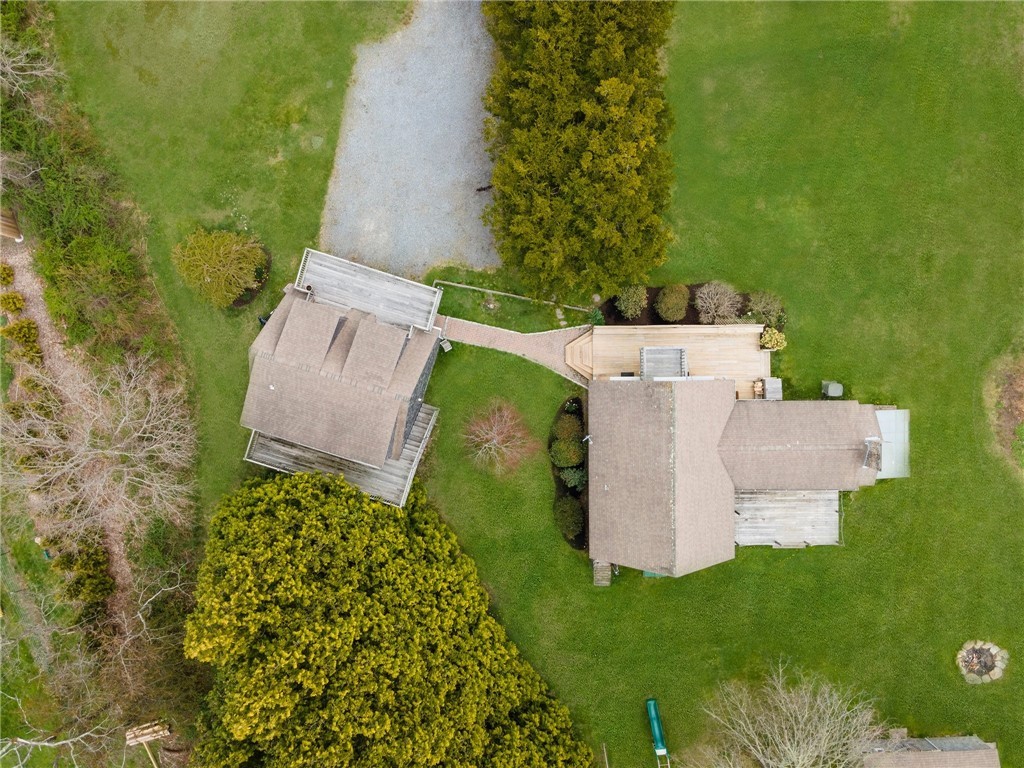 47 South Shore Road Little Compton, RI 02837 - Photo 2 of 50