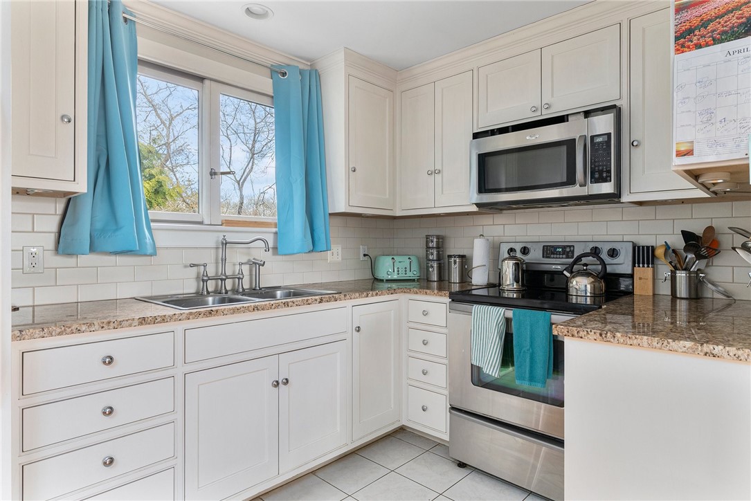 47 South Shore Road Little Compton, RI 02837 - Photo 25 of 50