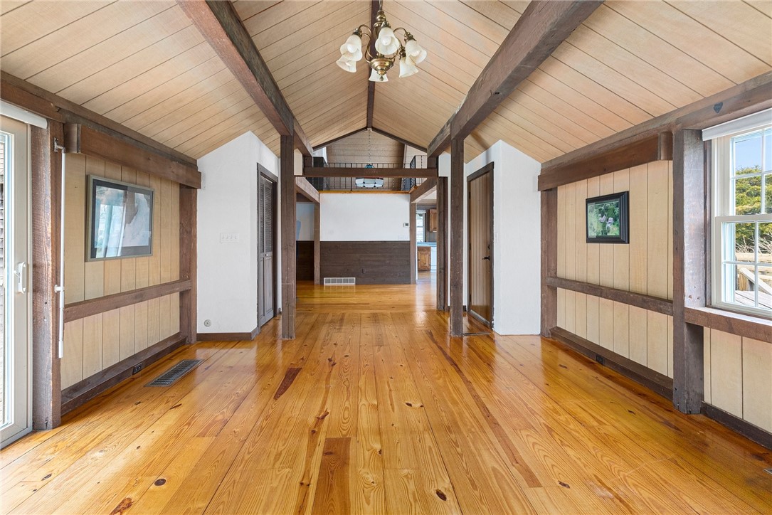 47 South Shore Road Little Compton, RI 02837 - Photo 5 of 50