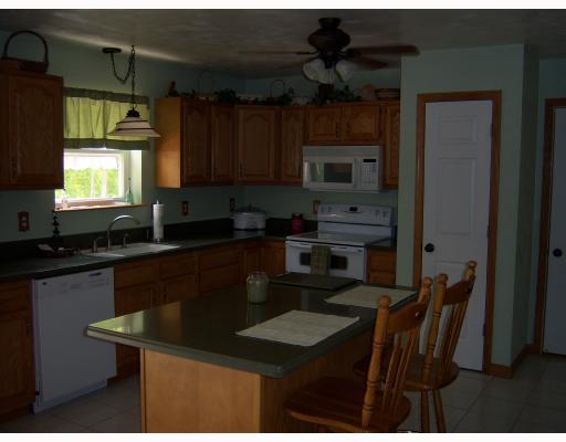 223 Dutchtown Road Butler, PA 16002 - Photo 2 of 8 Kitchen.
