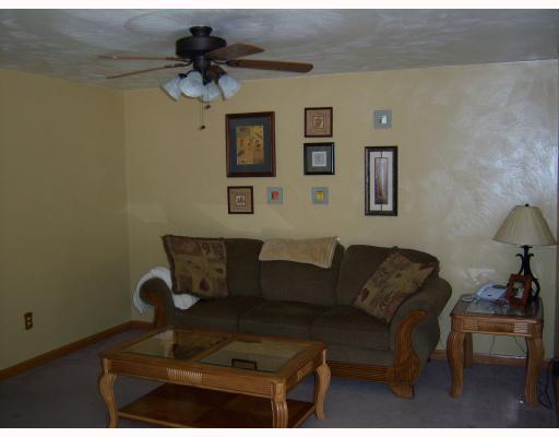 223 Dutchtown Road Butler, PA 16002 - Photo 4 of 8 Living Room.