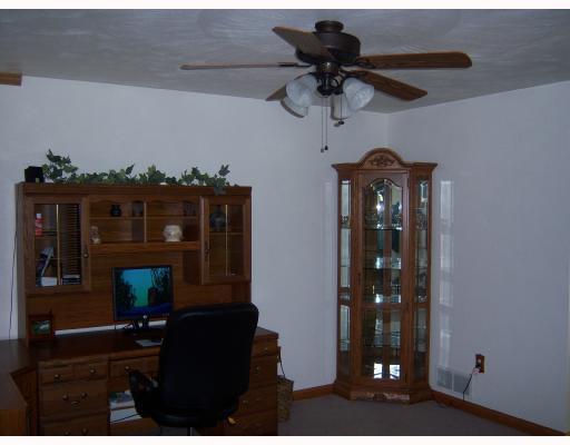 223 Dutchtown Road Butler, PA 16002 - Photo 5 of 8 Studio/Study/Office.