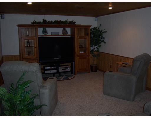 223 Dutchtown Road Butler, PA 16002 - Photo 6 of 8 Den/Family/Great Room.