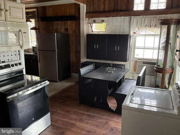$1,700 | 1359 Main Street, Unit A1, Woodside, DE 19904