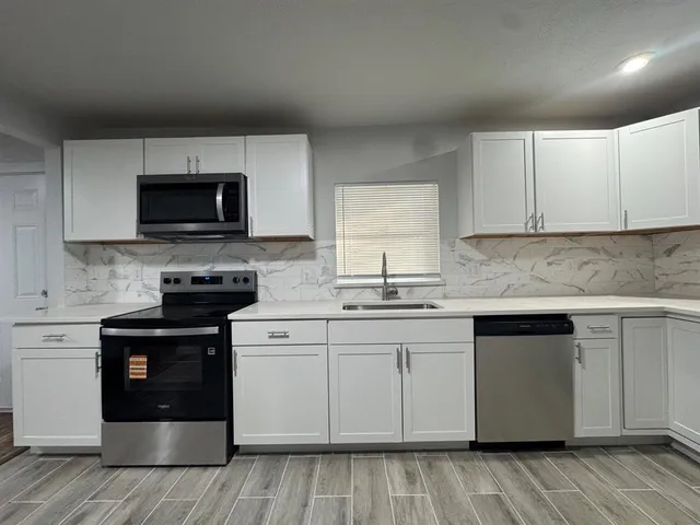 $2,000 | 309 Hillcrest Street, Mansfield, TX 76063