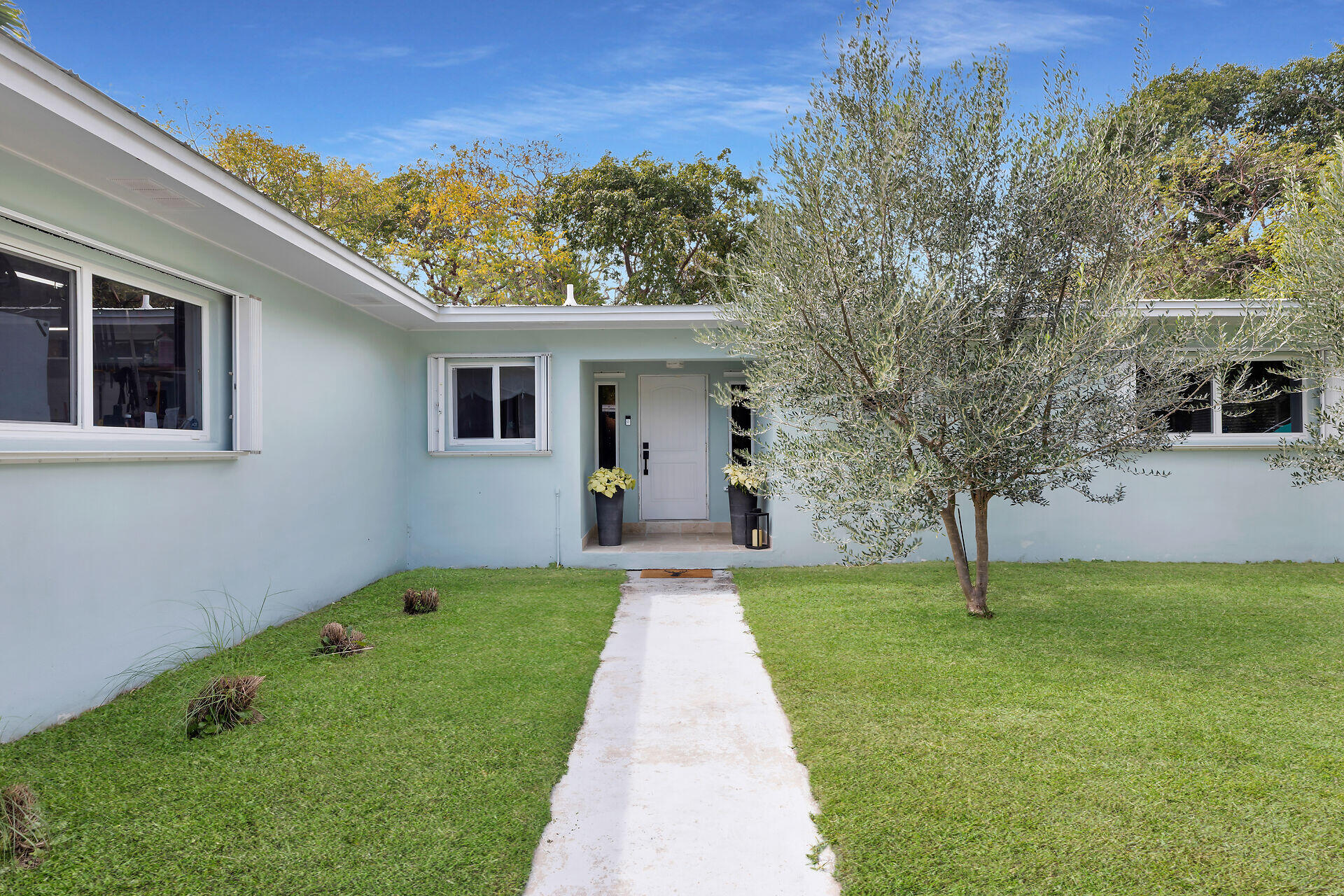 1003 Gibraltar Road Key Largo, FL 33037 - Photo 2 of 43 virtual-tour-361966-mls-high-res-image-9