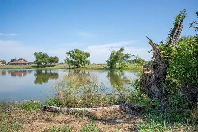 a view of a lake with a outdoor space