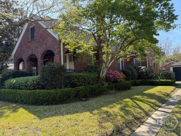$419,000 | 605 East 53rd Street, Savannah, GA 31405