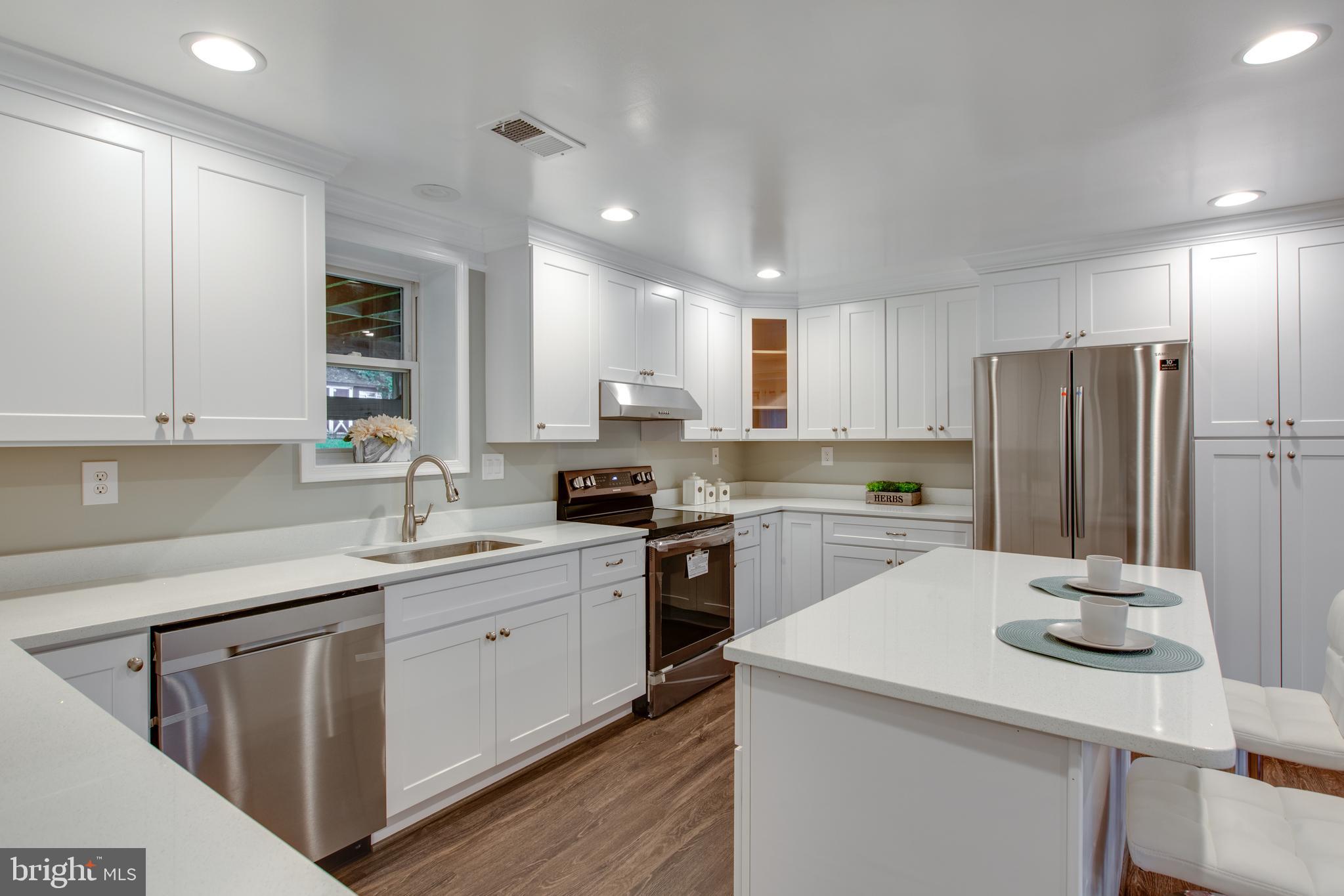 15305 Sweetridge Road Silver Spring, MD 20905 - Photo 14 of 45 Kitchen -New Appliances