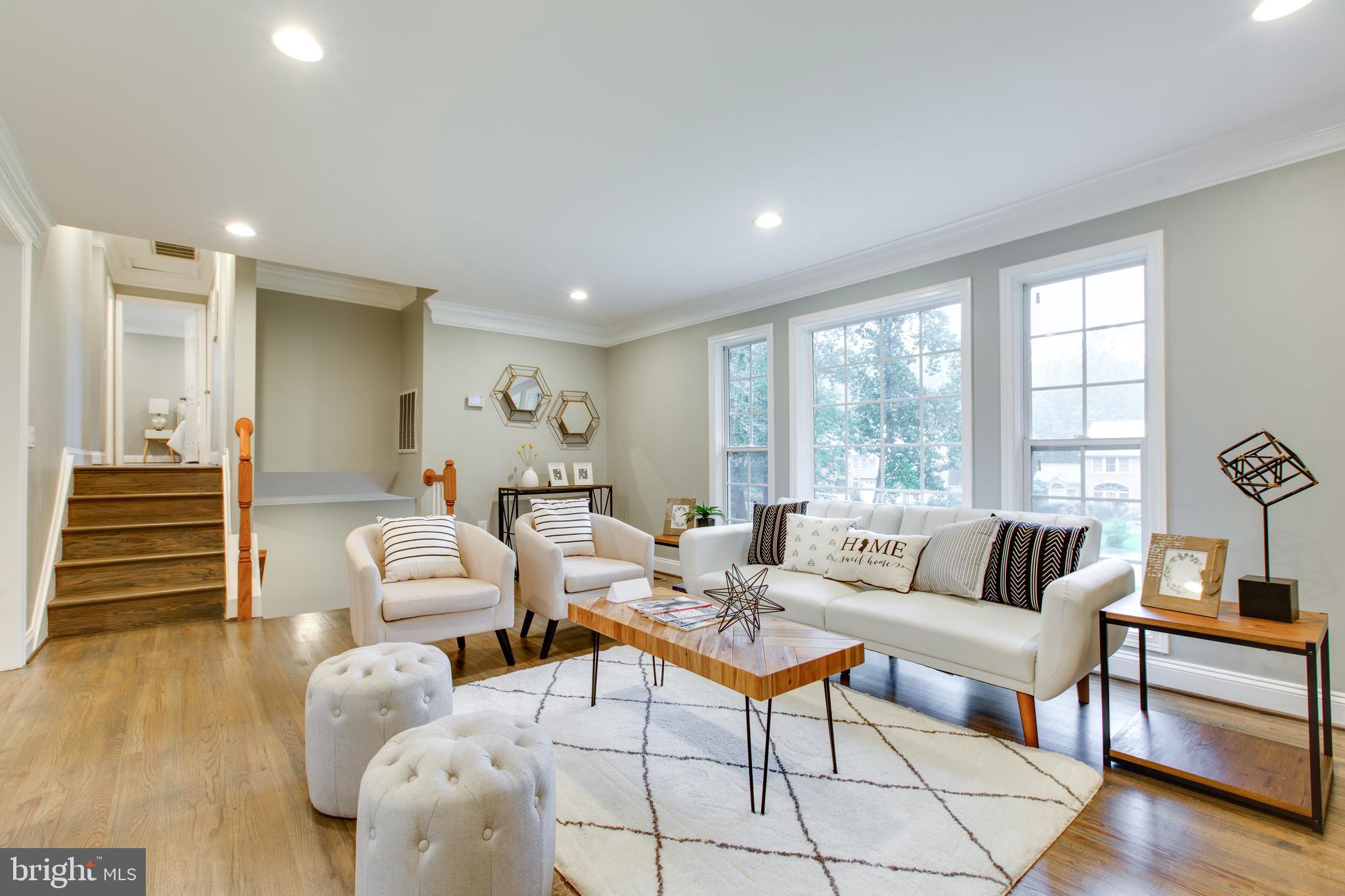 15305 Sweetridge Road Silver Spring, MD 20905 - Photo 15 of 45 Living Room