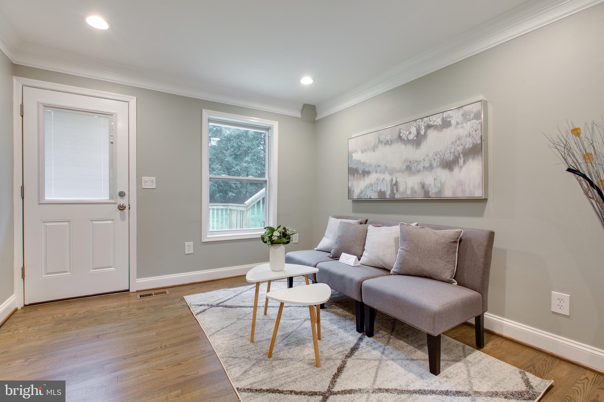 15305 Sweetridge Road Silver Spring, MD 20905 - Photo 18 of 45 Family Room