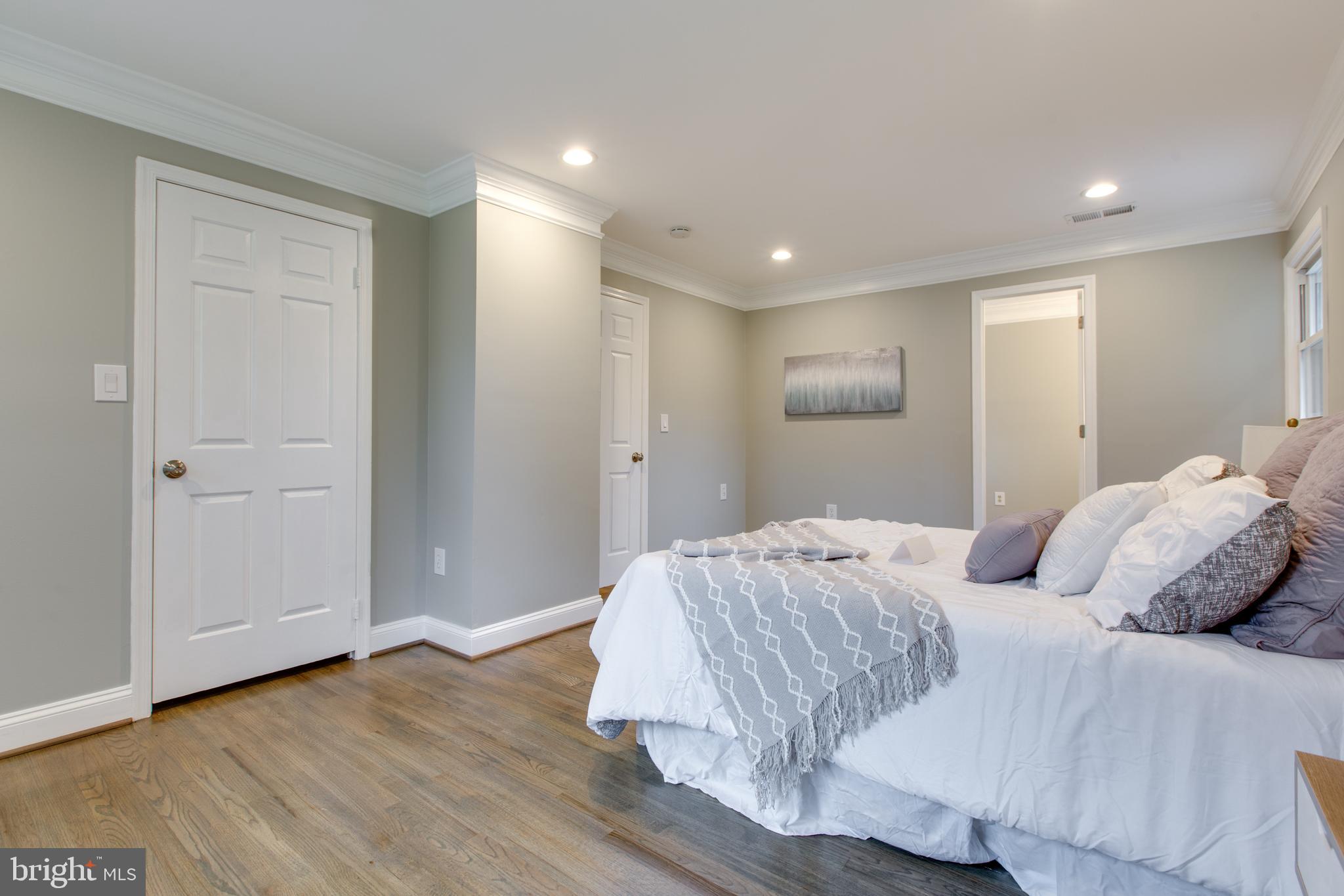 15305 Sweetridge Road Silver Spring, MD 20905 - Photo 25 of 45 Master Bedroom