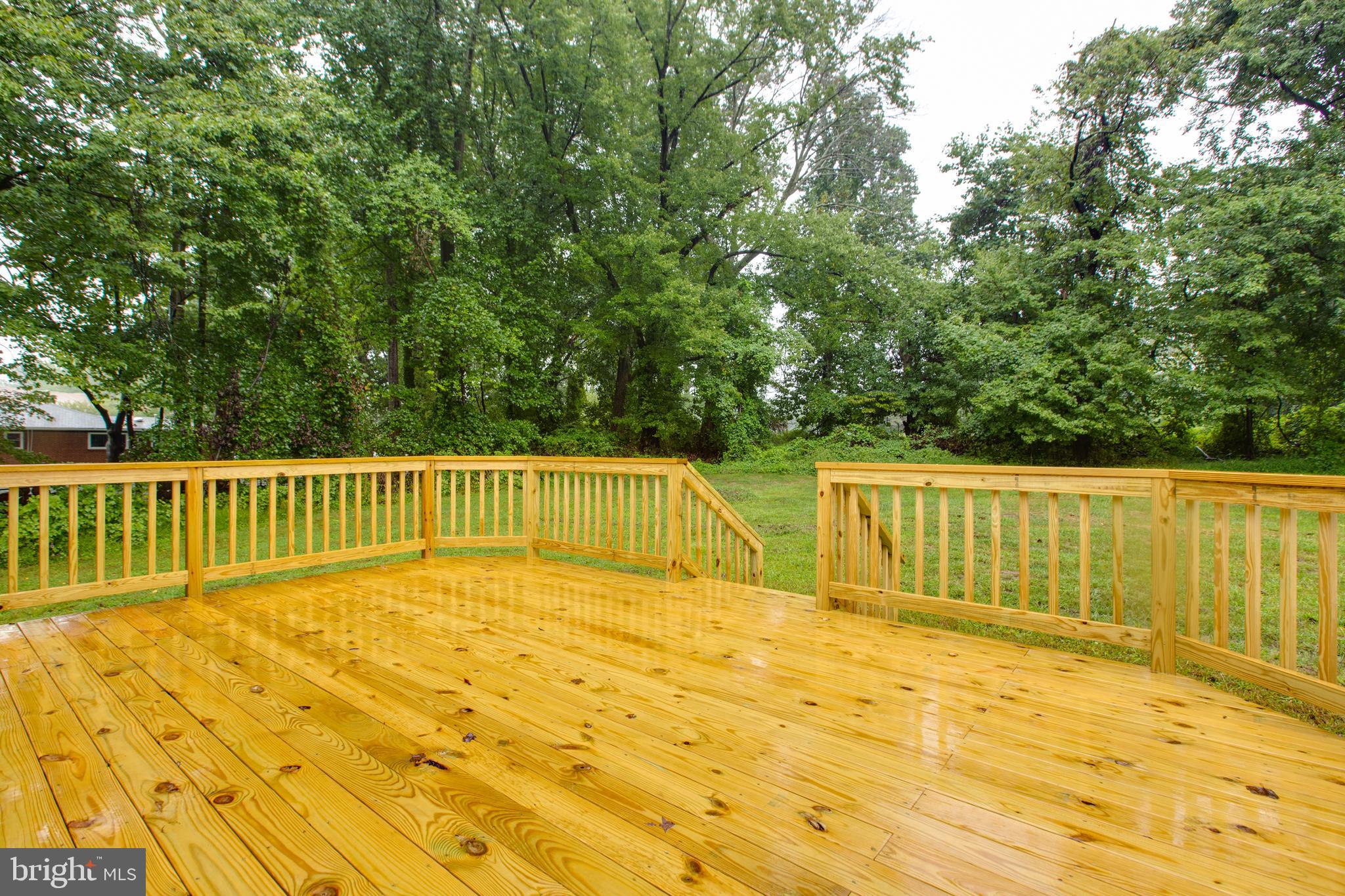 15305 Sweetridge Road Silver Spring, MD 20905 - Photo 38 of 45 Deck