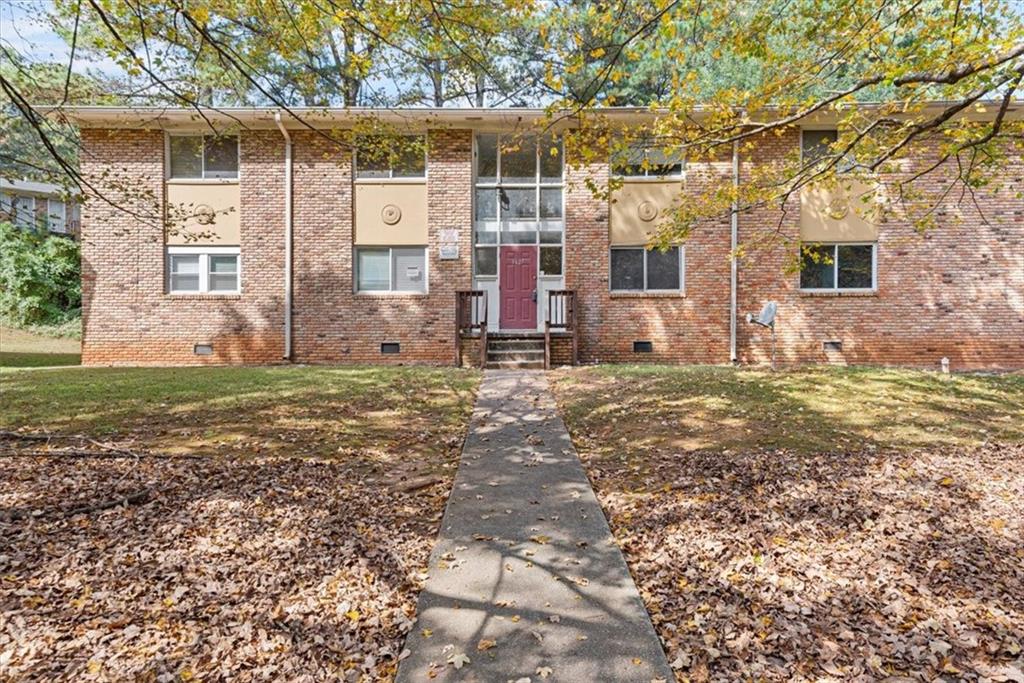 1627 Line Circle Decatur, GA 30032 - Photo 1 of 1 a view of a house with a yard