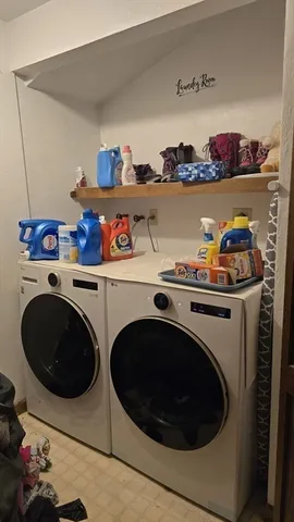 $1,049,000 | 64 Village Street, Millis, MA 02054