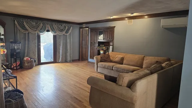 $1,049,000 | 64 Village Street, Millis, MA 02054