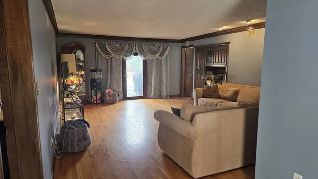 $1,049,000 | 64 Village Street, Millis, MA 02054