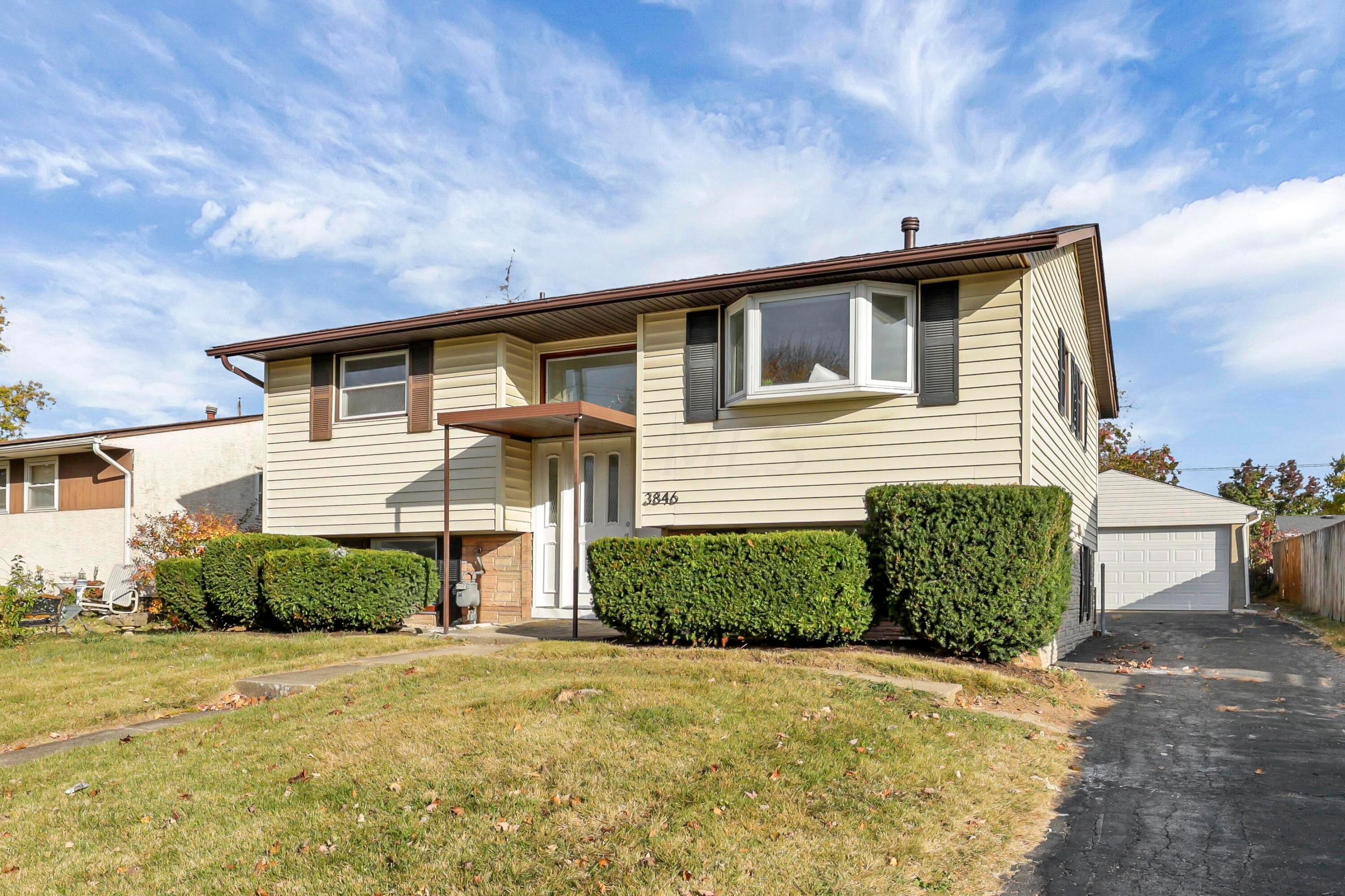 3846 Eakin Road Columbus, OH 43228 - Photo 9 of 51 0N4A4041 copy