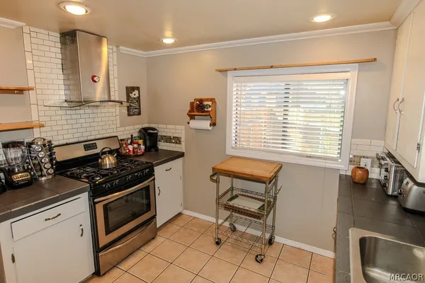 $1,800 | 40246 Dream Street, Big Bear Lake, CA 92315