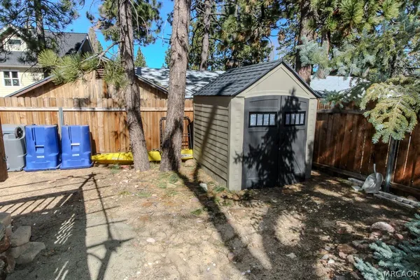 $1,800 | 40246 Dream Street, Big Bear Lake, CA 92315