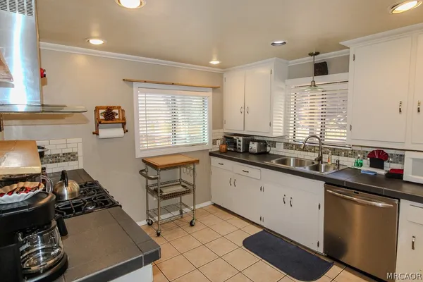 $1,800 | 40246 Dream Street, Big Bear Lake, CA 92315