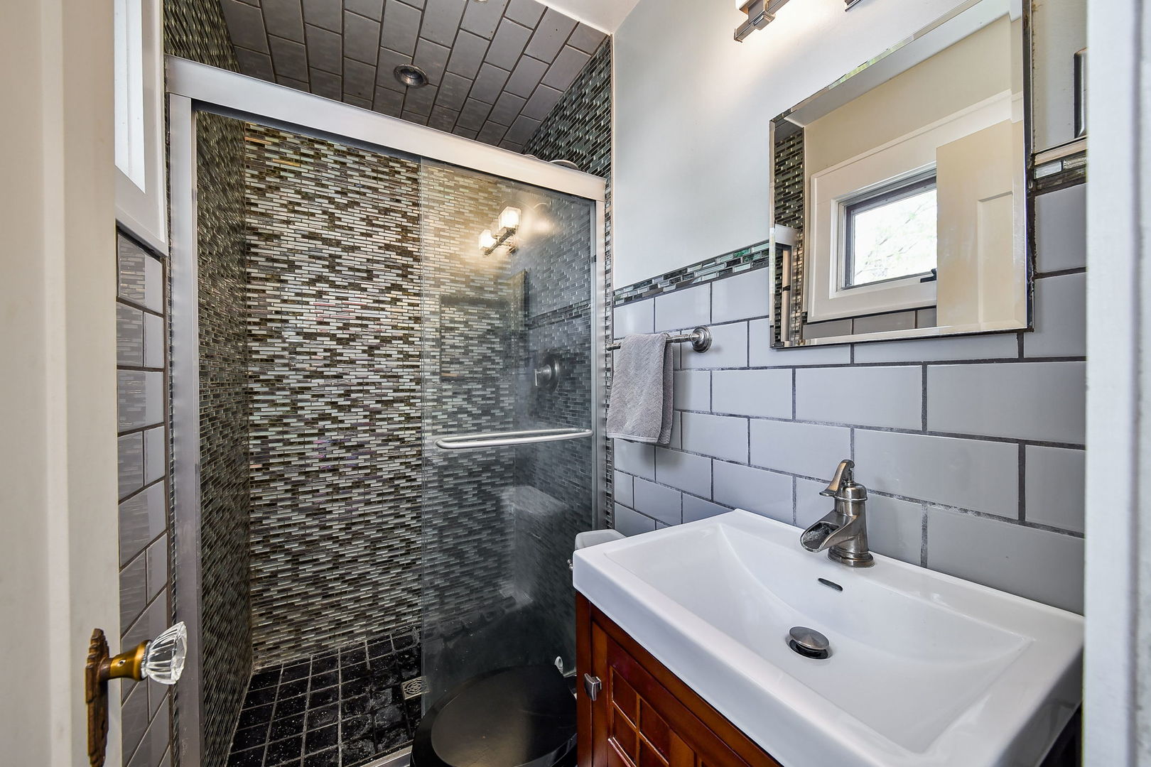 16 South Harrison Street Batavia, IL 60510 - Photo 12 of 19