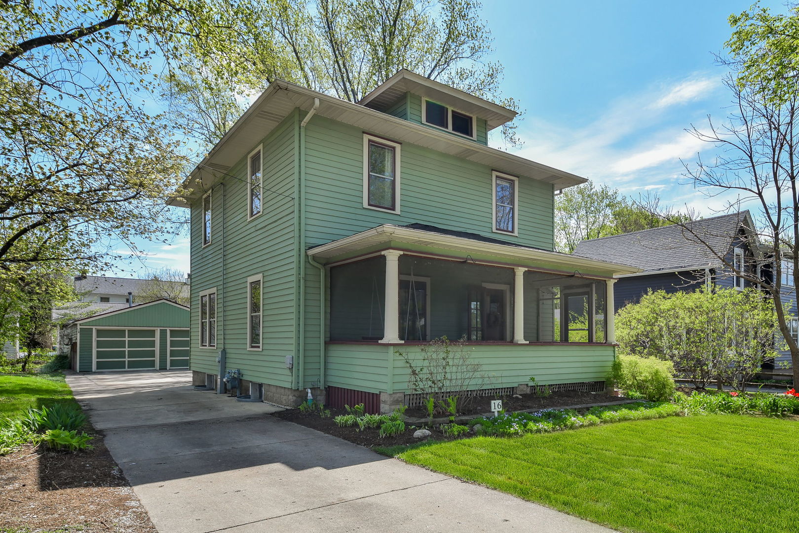 16 South Harrison Street Batavia, IL 60510 - Photo 2 of 19