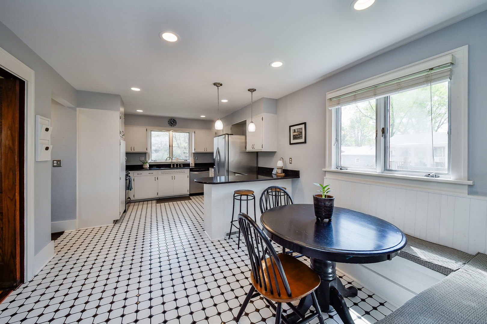 16 South Harrison Street Batavia, IL 60510 - Photo 9 of 19