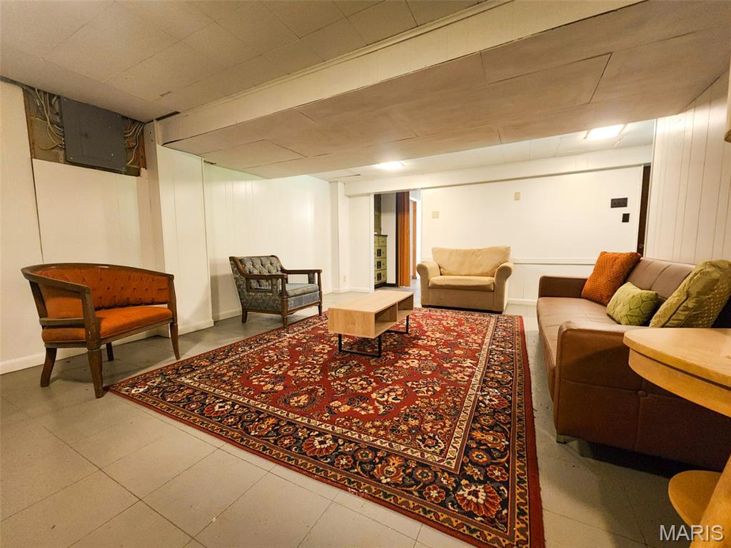 15222 Circle Drive Gillespie, IL 62033 - Photo 13 of 32