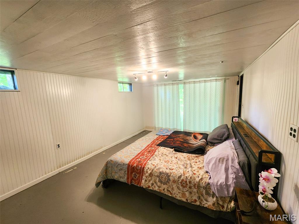 15222 Circle Drive Gillespie, IL 62033 - Photo 14 of 32