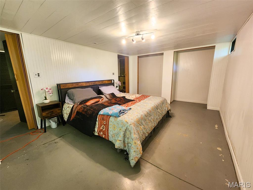 15222 Circle Drive Gillespie, IL 62033 - Photo 15 of 32