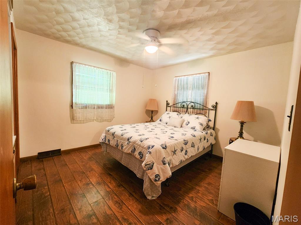 15222 Circle Drive Gillespie, IL 62033 - Photo 19 of 32