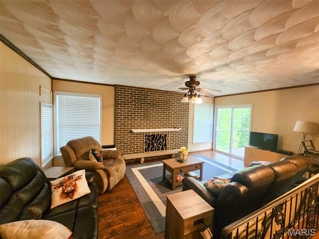 15222 Circle Drive Gillespie, IL 62033 - Photo 7 of 32