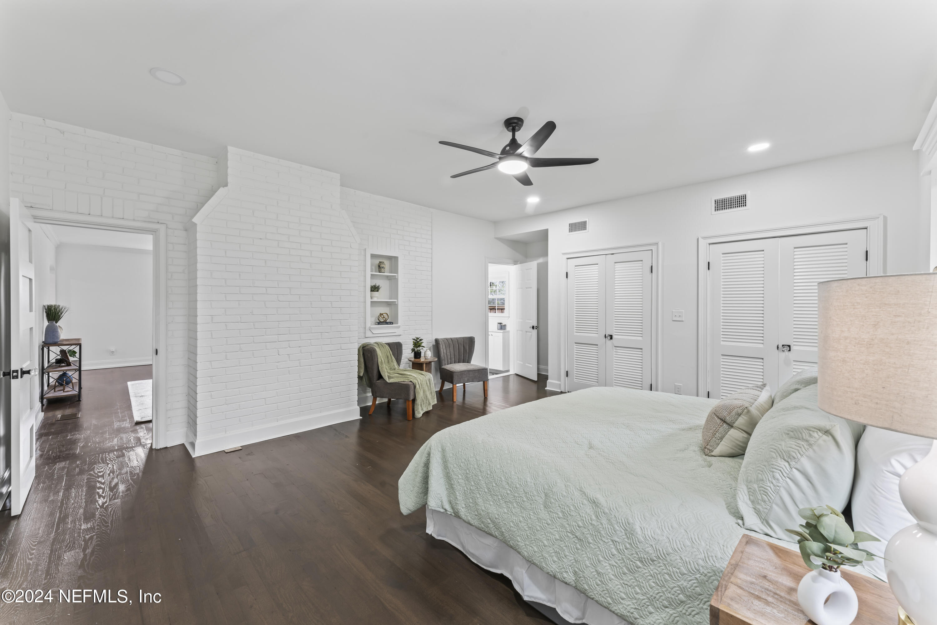 1515 Berwick Road Jacksonville, FL 32207 - Photo 13 of 56 Primary bedroom - 1st floor