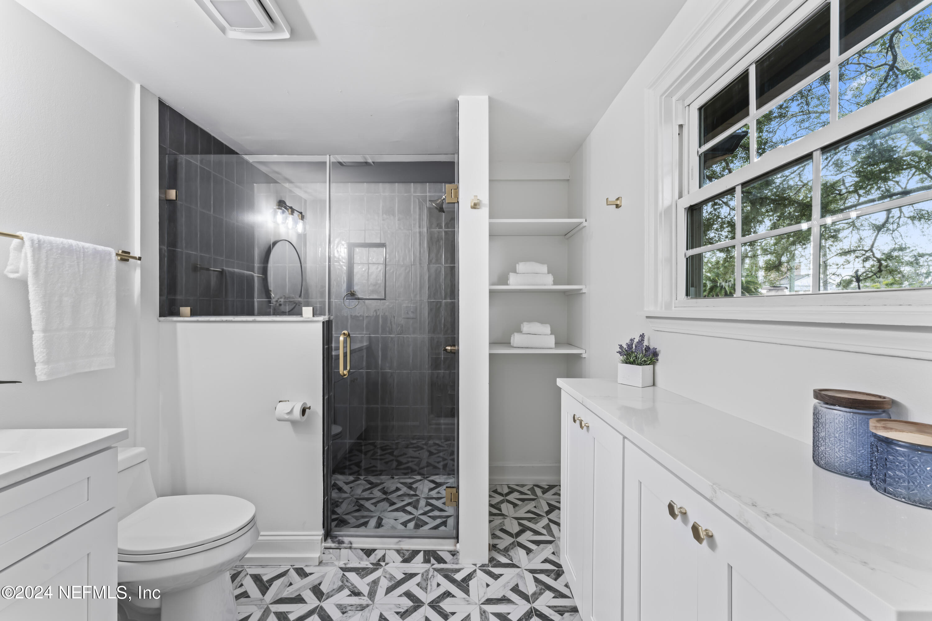 1515 Berwick Road Jacksonville, FL 32207 - Photo 15 of 56 Primary bath