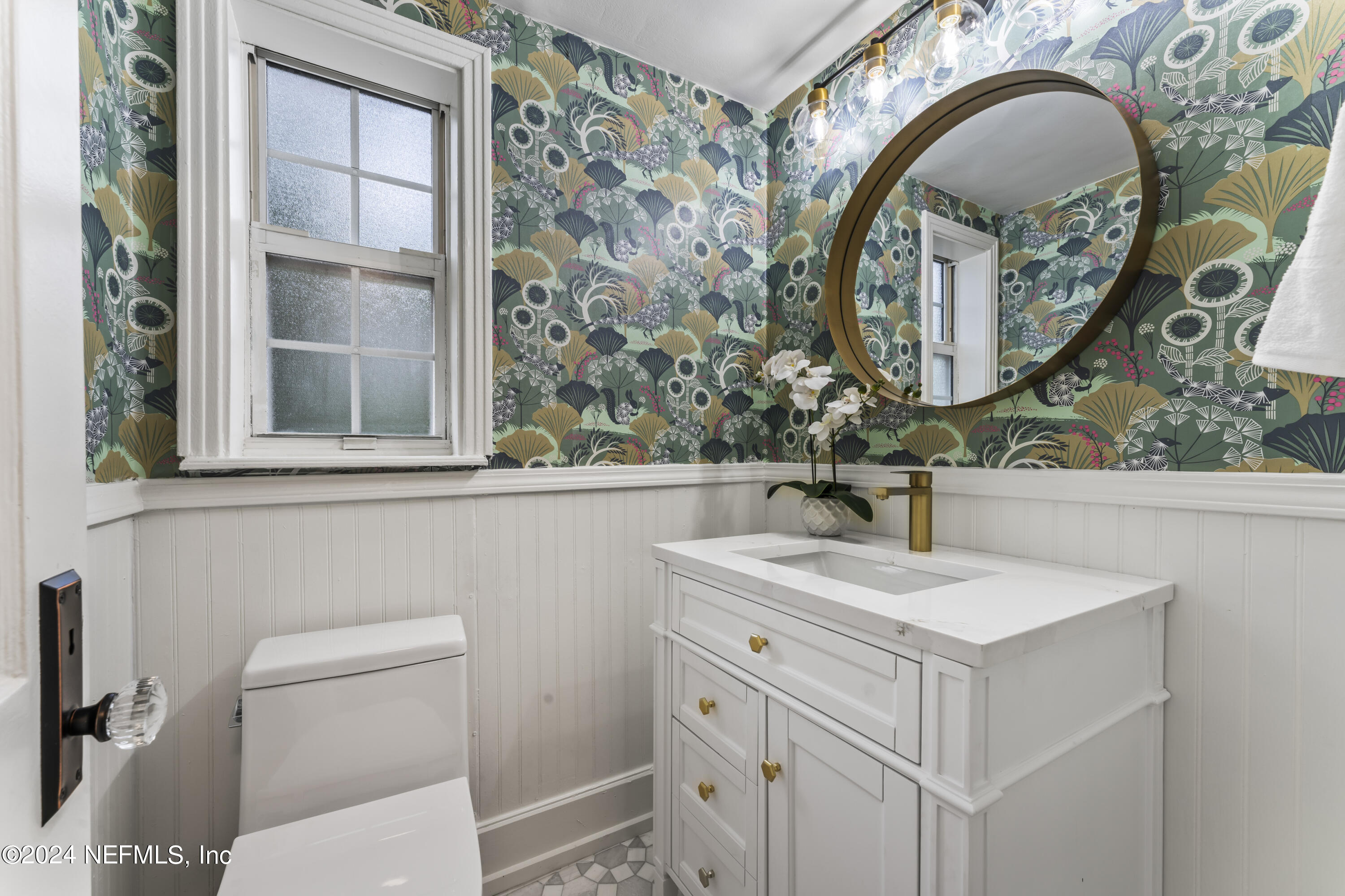 1515 Berwick Road Jacksonville, FL 32207 - Photo 19 of 56 Powder room - downstairs