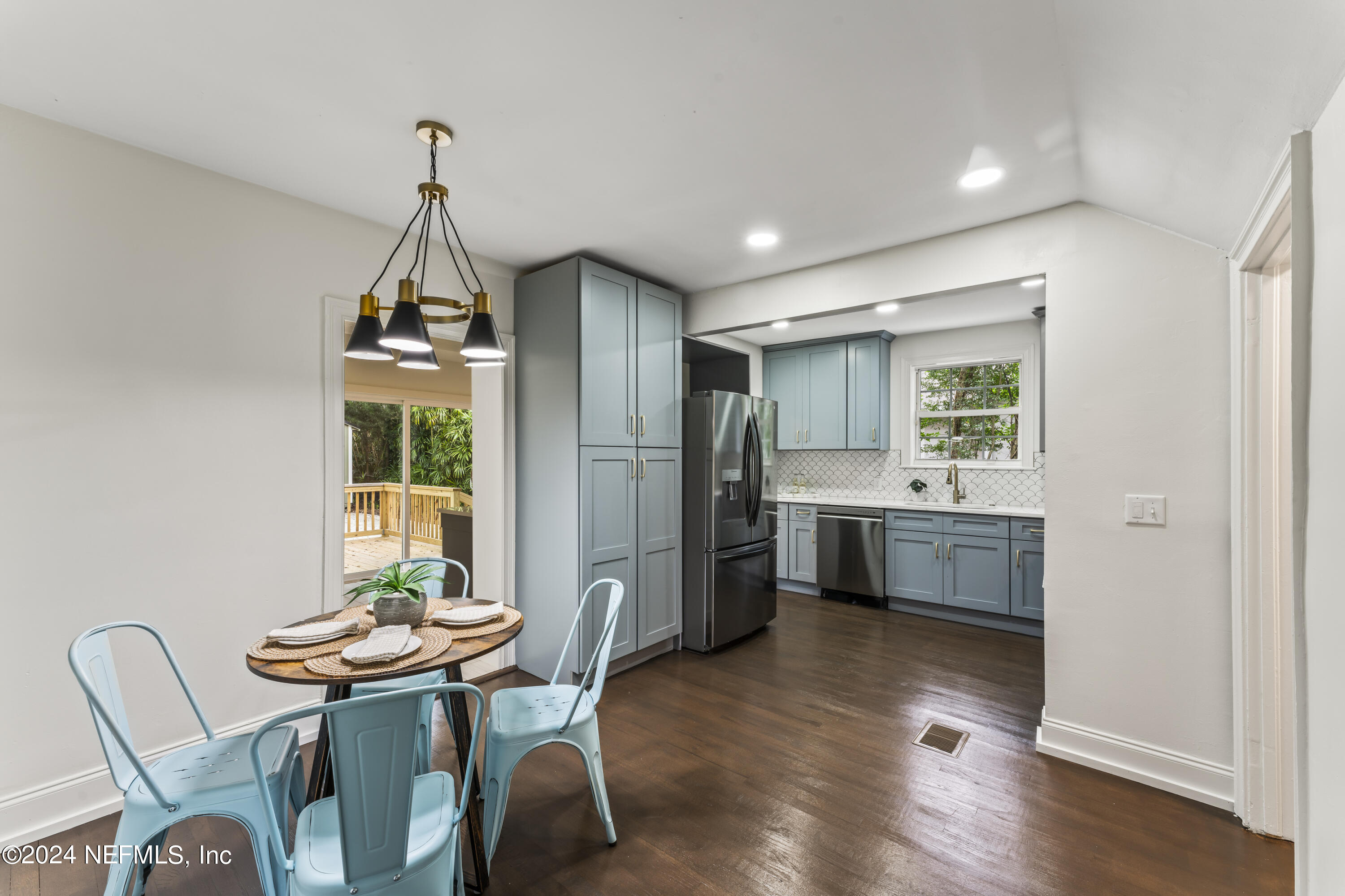 1515 Berwick Road Jacksonville, FL 32207 - Photo 22 of 56 Kitchen & breakfast nook