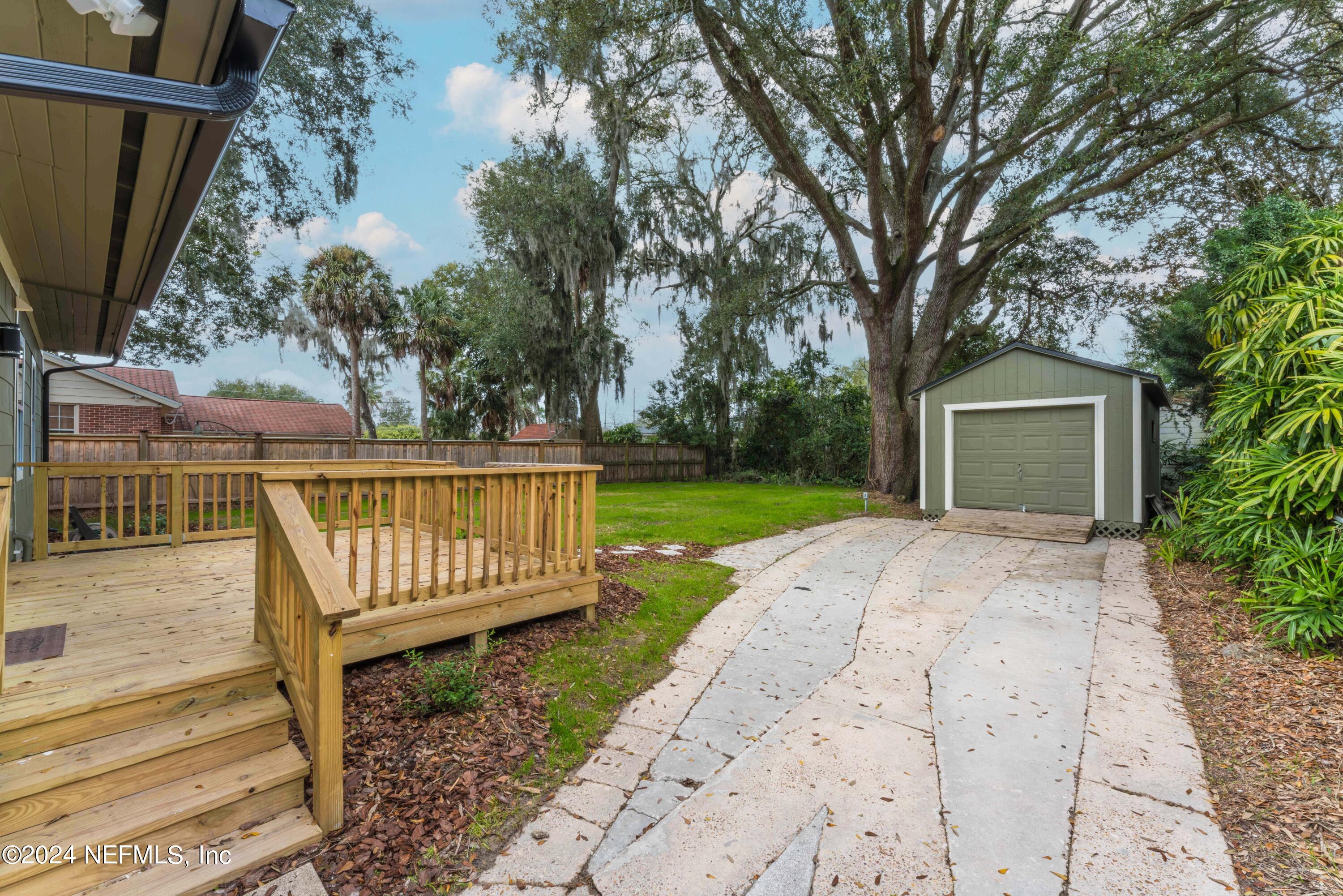 1515 Berwick Road Jacksonville, FL 32207 - Photo 41 of 56 Detached garage