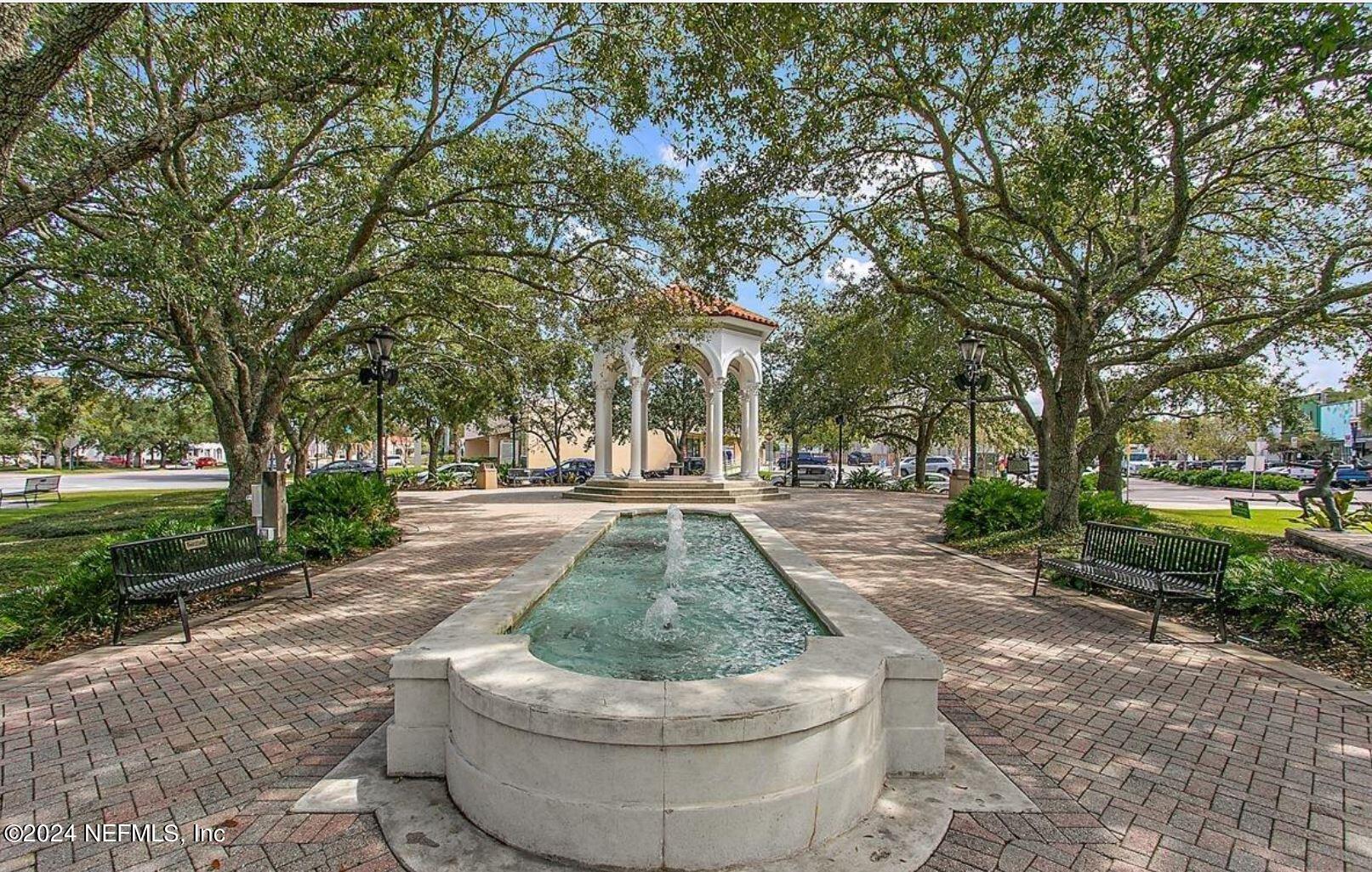 1515 Berwick Road Jacksonville, FL 32207 - Photo 54 of 56 Park fountain