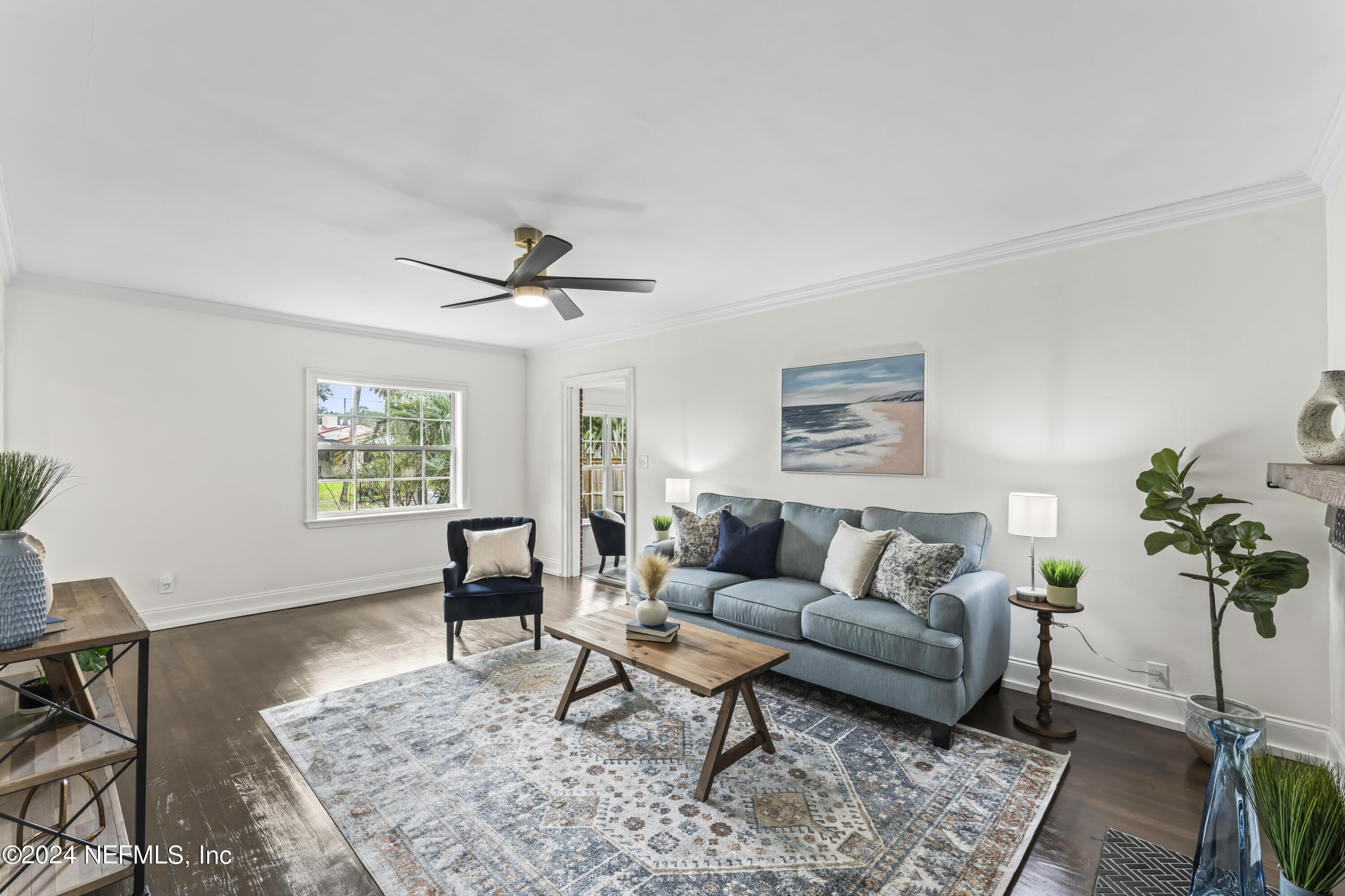 1515 Berwick Road Jacksonville, FL 32207 - Photo 7 of 56 Living room