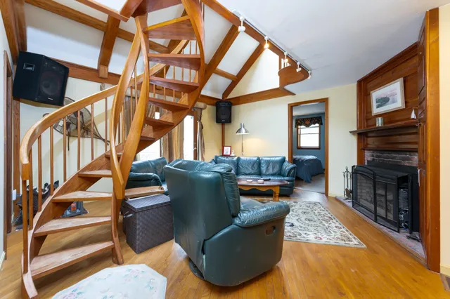 $550,000 | 39 Birch Glen Drive, Bennington, NH 03442