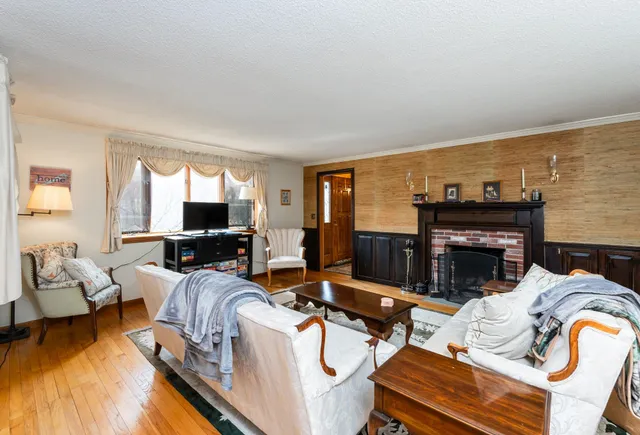 $550,000 | 39 Birch Glen Drive, Bennington, NH 03442