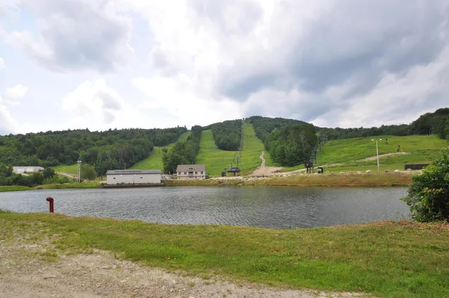 $550,000 | 39 Birch Glen Drive, Bennington, NH 03442