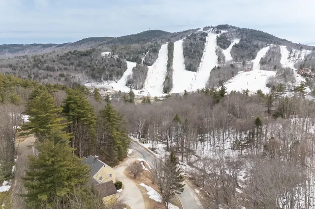 $550,000 | 39 Birch Glen Drive, Bennington, NH 03442