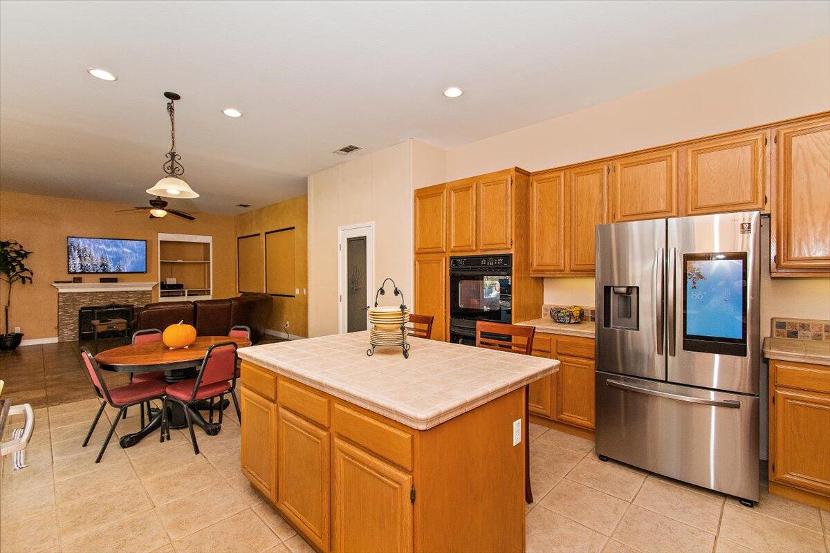8576 Barnwood Lane Riverside, CA 92508 - Photo 13 of 56 12-BOS_1586