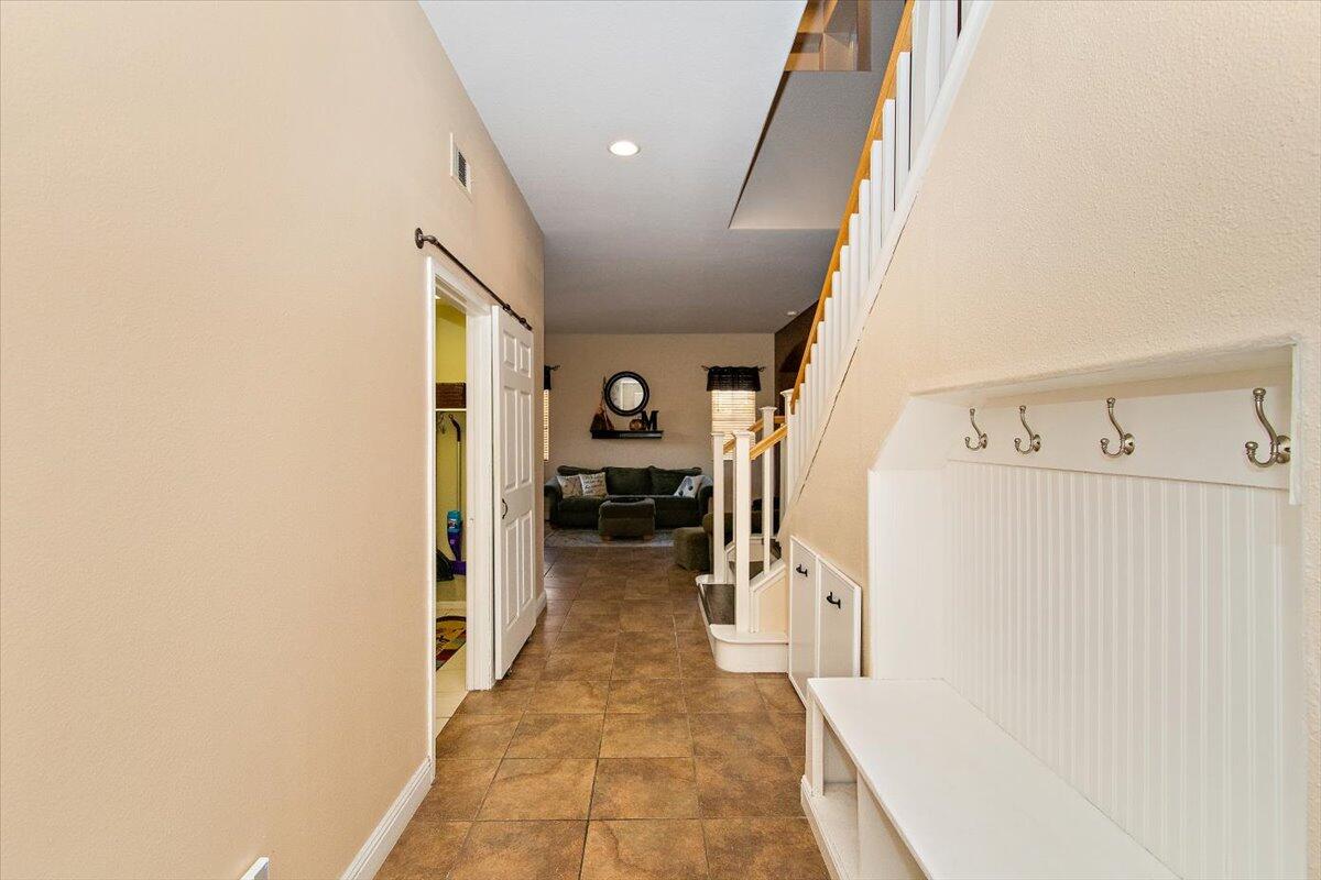 8576 Barnwood Lane Riverside, CA 92508 - Photo 21 of 56 20-BOS_1594