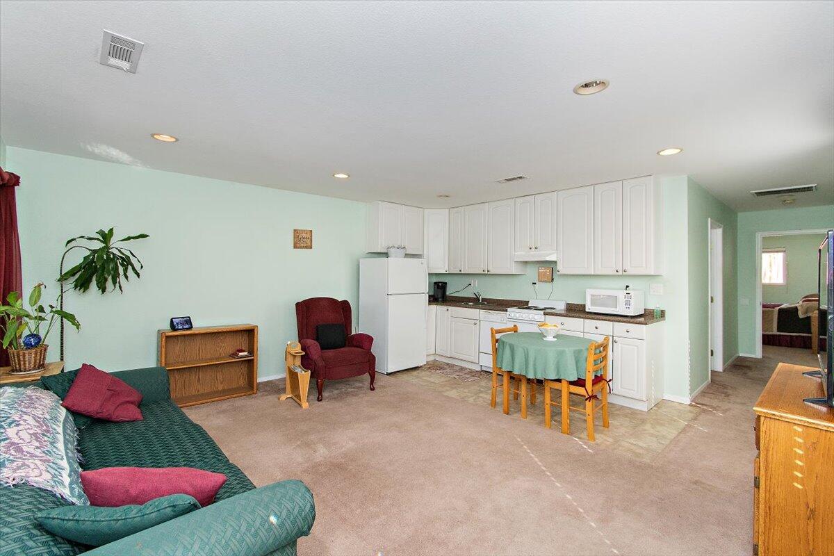 8576 Barnwood Lane Riverside, CA 92508 - Photo 38 of 56 37-BOS_1597