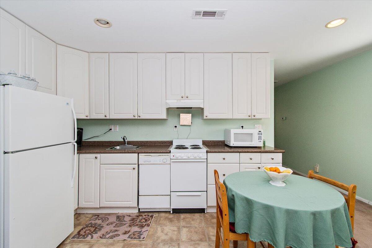 8576 Barnwood Lane Riverside, CA 92508 - Photo 41 of 56 40-BOS_1600