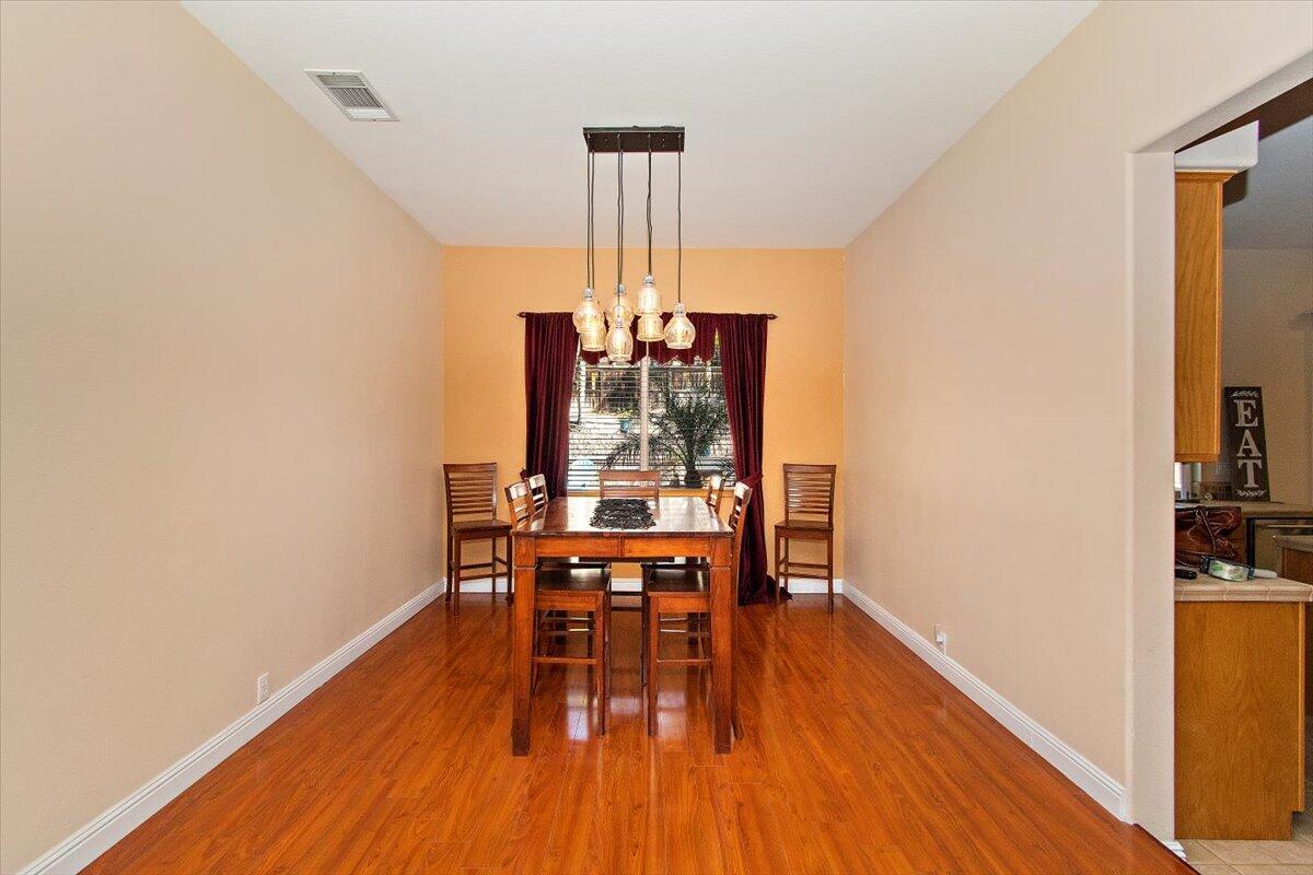 8576 Barnwood Lane Riverside, CA 92508 - Photo 8 of 56 07-BOS_1579