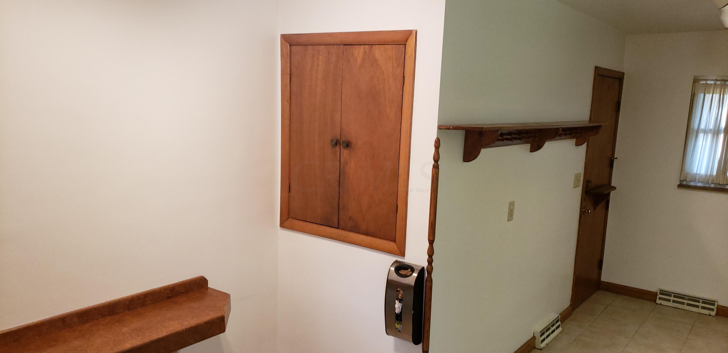 1081 Fordham Road Columbus, OH 43224 - Photo 6 of 14 Gallery Image 6